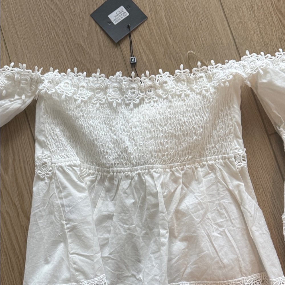 Parisian Works White Lace Off-Shoulder Blouse - Picture 5 of 6